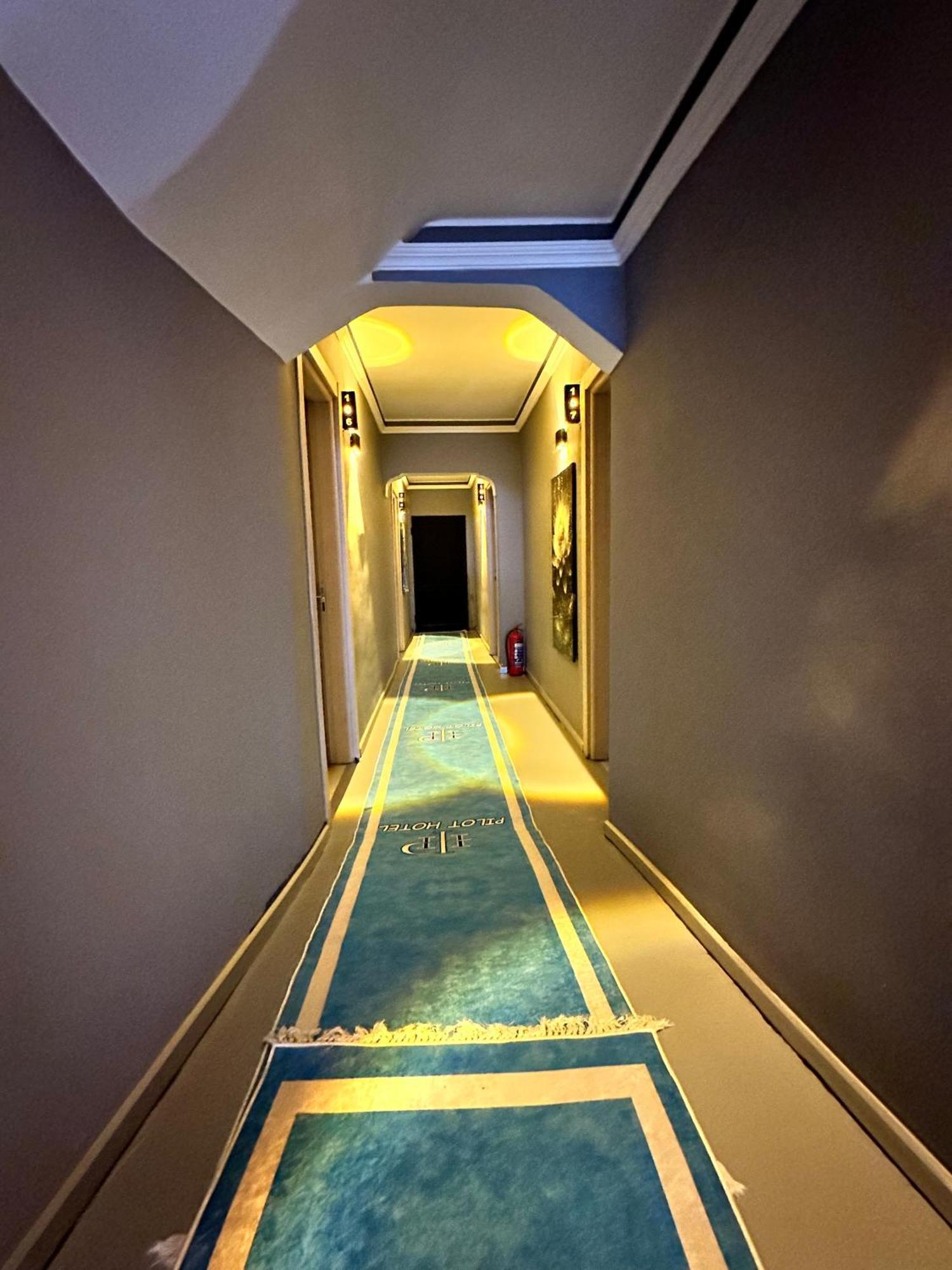Pilot Hotel Arnavutkoy Exteriör bild